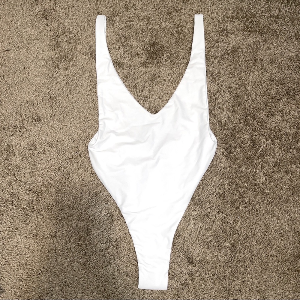 NWOT XS Ishine 365 one piece